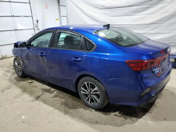 3KPF24AD4PE553703 2023 KIA FORTE - Image 2