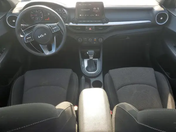 3KPF24AD4PE555547 2023 KIA FORTE - Image 8