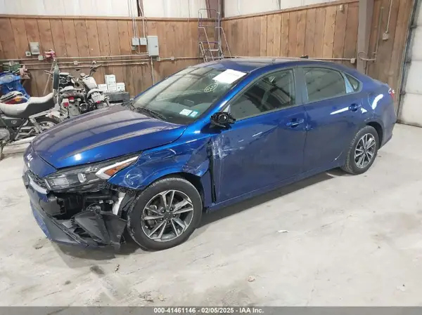 3KPF24AD4PE555659 2023 KIA FORTE - Image 2