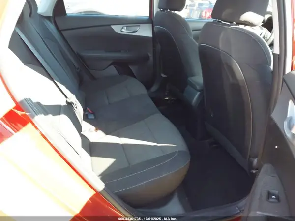 3KPF24AD4PE557248 2023 KIA FORTE - Image 8