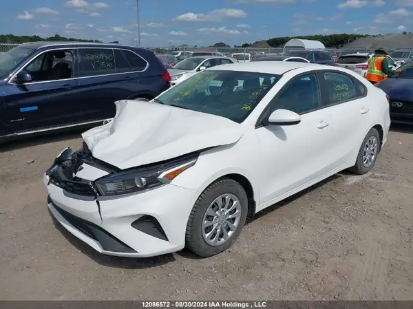 3KPF24AD4PE557931 2023 KIA FORTE - Image 2