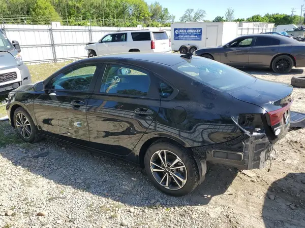 3KPF24AD4PE562613 2023 KIA FORTE - Image 2