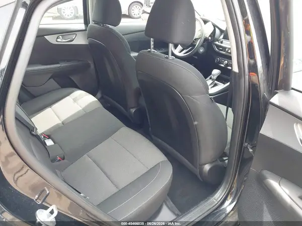 3KPF24AD4PE563342 2023 KIA FORTE - Image 8