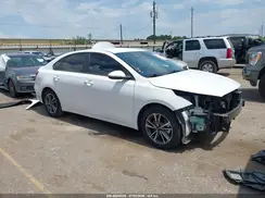 3KPF24AD4PE563941 2023 KIA FORTE