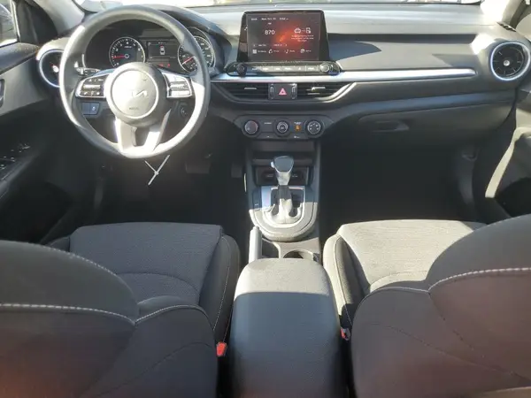 3KPF24AD4PE565883 2023 KIA FORTE - Image 8