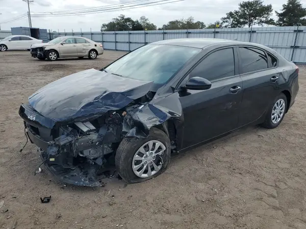 3KPF24AD4PE566063 2023 KIA FORTE - Image 1