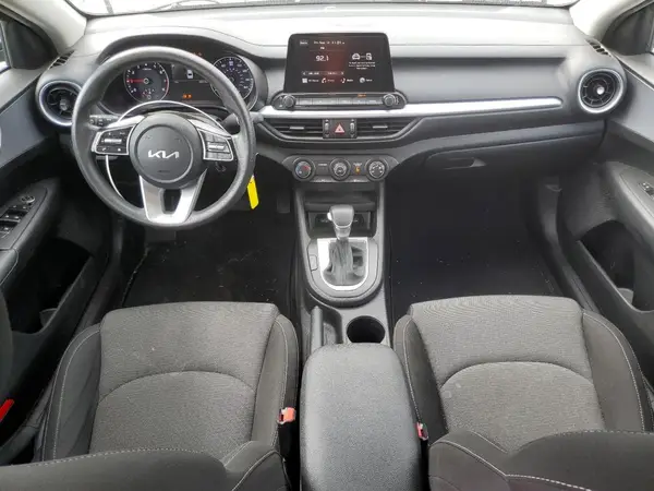 3KPF24AD4PE567228 2023 KIA FORTE - Image 8