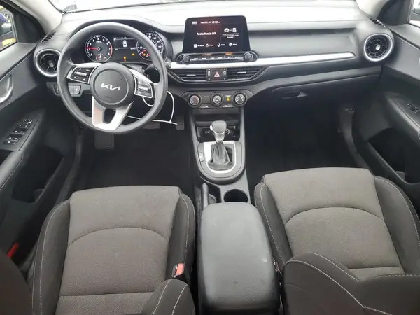 3KPF24AD4PE568220 2023 KIA FORTE - Image 8