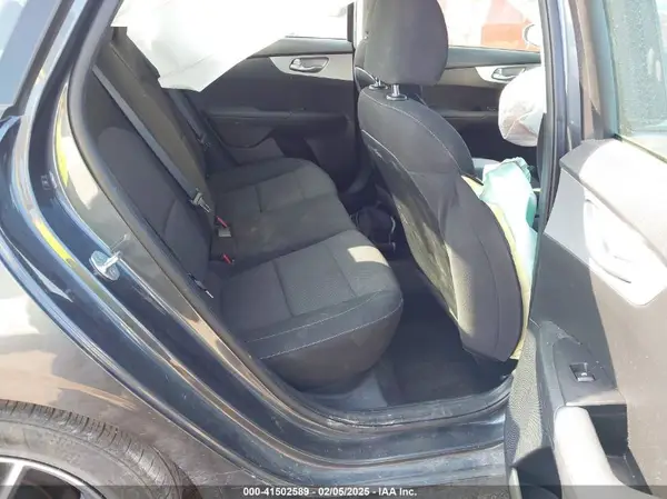 3KPF24AD4PE569030 2023 KIA FORTE - Image 8