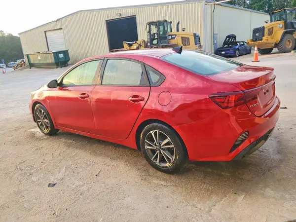 3KPF24AD4PE571277 2023 KIA FORTE - Image 2