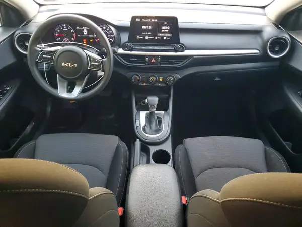 3KPF24AD4PE571277 2023 KIA FORTE - Image 8