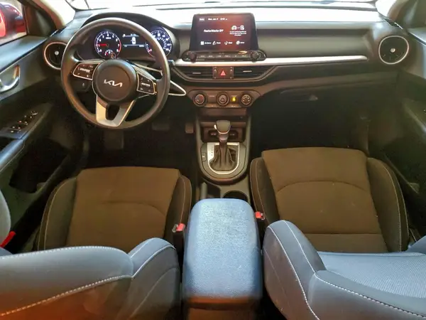 3KPF24AD4PE571408 2023 KIA FORTE - Image 8