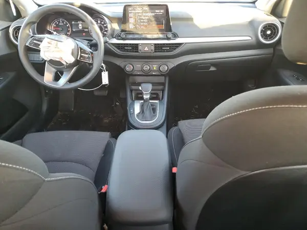 3KPF24AD4PE573238 2023 KIA FORTE - Image 8