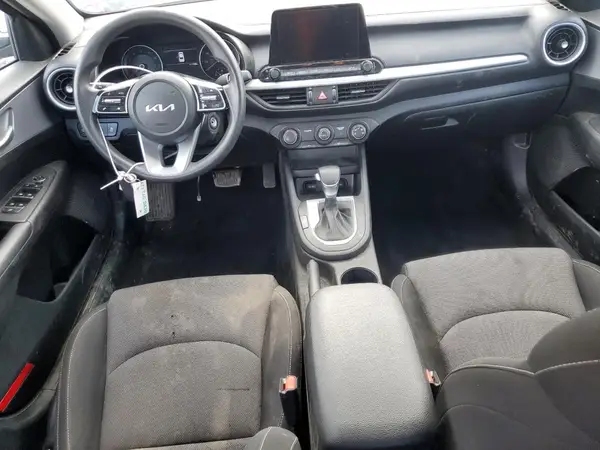 3KPF24AD4PE577046 2023 KIA FORTE - Image 8