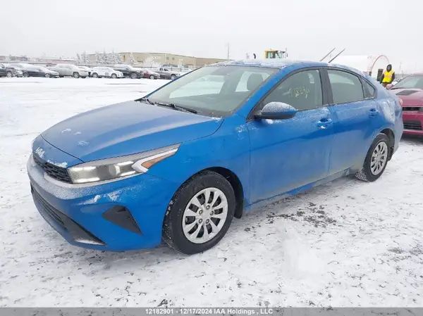 3KPF24AD4PE577807 2023 KIA FORTE - Image 2