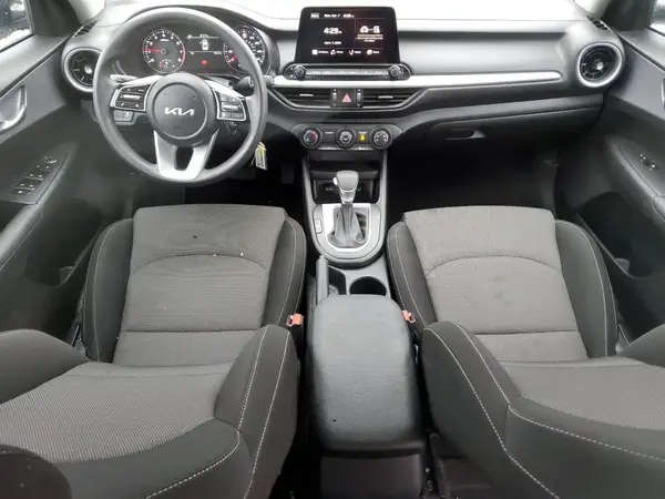 3KPF24AD4PE578911 2023 KIA FORTE - Image 8