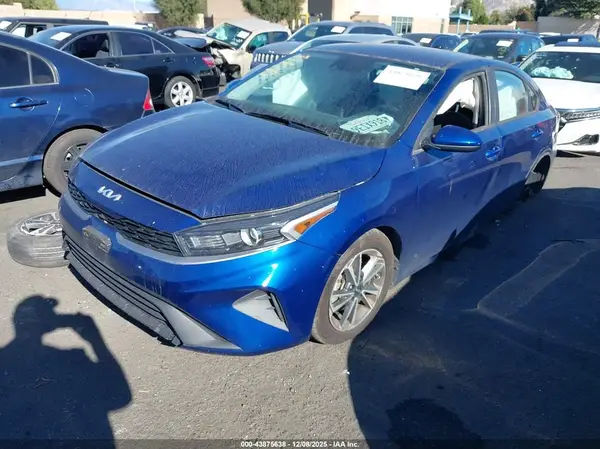 3KPF24AD4PE579041 2023 KIA FORTE - Image 2