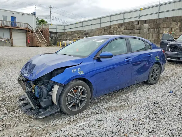 3KPF24AD4PE580366 2018 KIA FORTE - Image 1