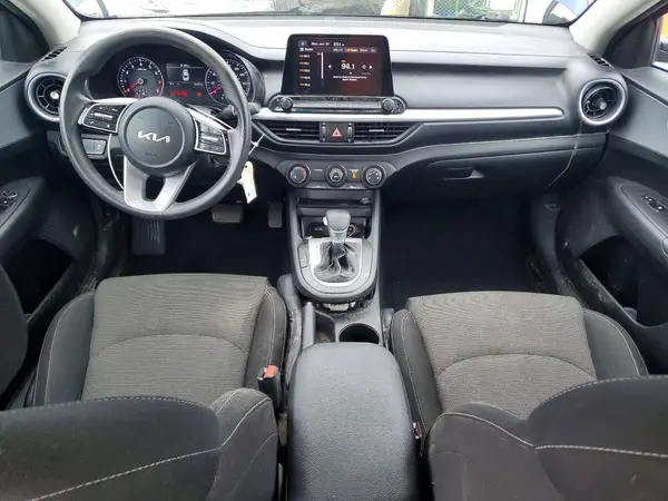 3KPF24AD4PE580366 2018 KIA FORTE - Image 8