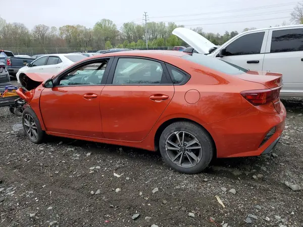 3KPF24AD4PE580481 2023 KIA FORTE - Image 2