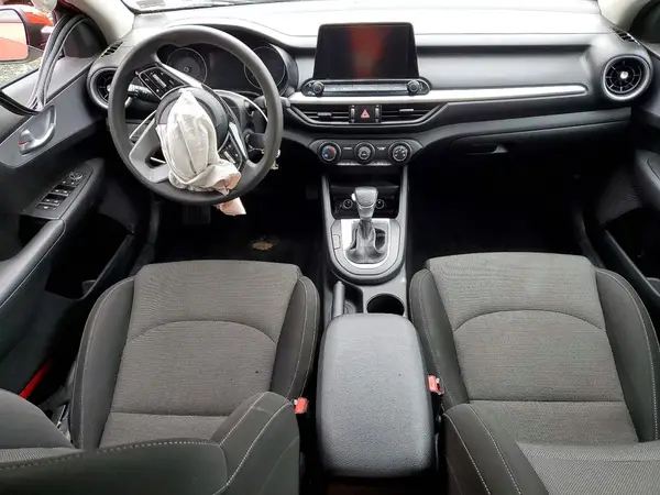 3KPF24AD4PE580481 2023 KIA FORTE - Image 8