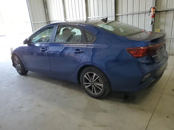 3KPF24AD4PE580495 2023 KIA FORTE - Image 2