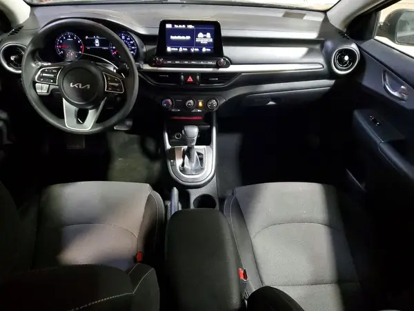 3KPF24AD4PE581324 2023 KIA FORTE - Image 8