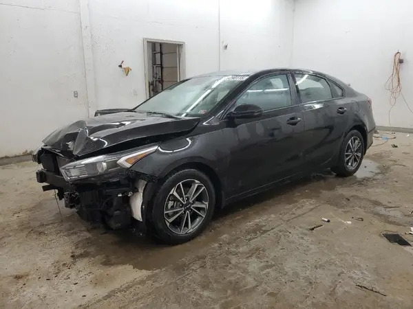 3KPF24AD4PE581503 2023 KIA FORTE - Image 1