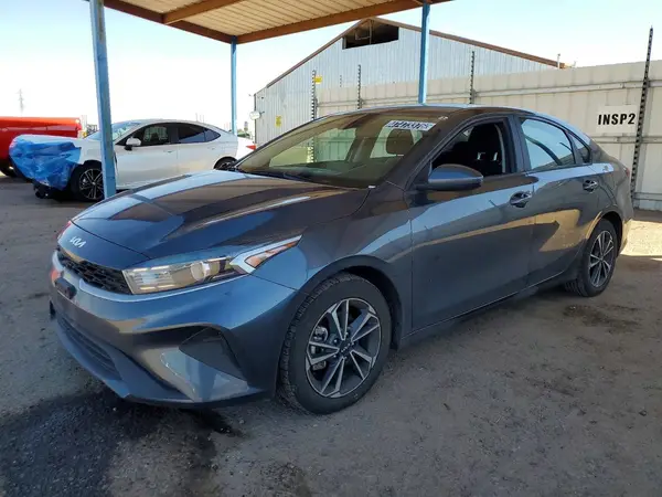 3KPF24AD4PE584871 2023 KIA FORTE - Image 1
