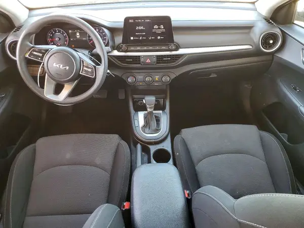 3KPF24AD4PE584871 2023 KIA FORTE - Image 8