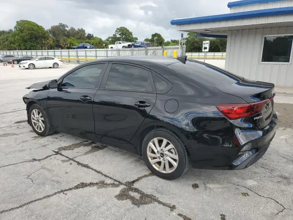 3KPF24AD4PE590010 2023 KIA FORTE - Image 2