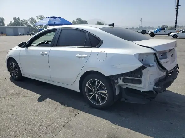 3KPF24AD4PE593411 2023 KIA FORTE - Image 2