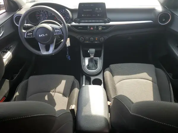 3KPF24AD4PE593411 2023 KIA FORTE - Image 8
