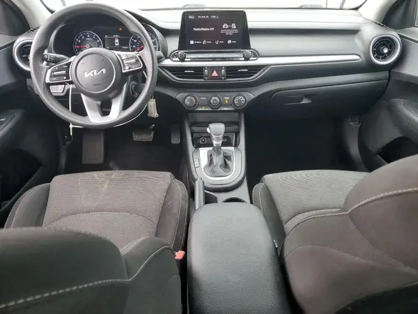 3KPF24AD4PE593800 2023 KIA FORTE - Image 8