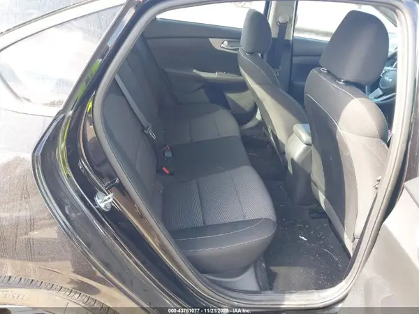 3KPF24AD4PE594803 2023 KIA FORTE - Image 8