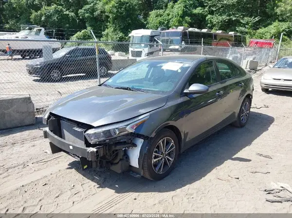 3KPF24AD4PE594963 2023 KIA FORTE - Image 2