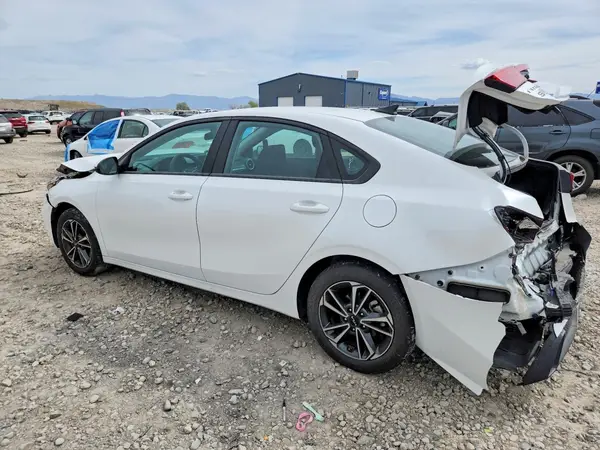 3KPF24AD4PE597054 2023 KIA FORTE - Image 2
