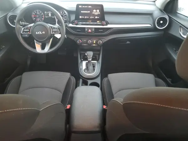 3KPF24AD4PE597605 2023 KIA FORTE - Image 8