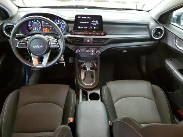 3KPF24AD4PE598589 2023 KIA FORTE - Image 8