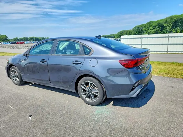 3KPF24AD4PE601328 2023 KIA FORTE - Image 2