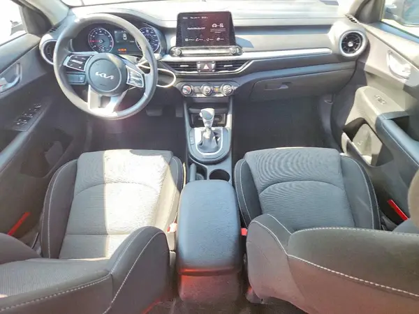 3KPF24AD4PE601328 2023 KIA FORTE - Image 8