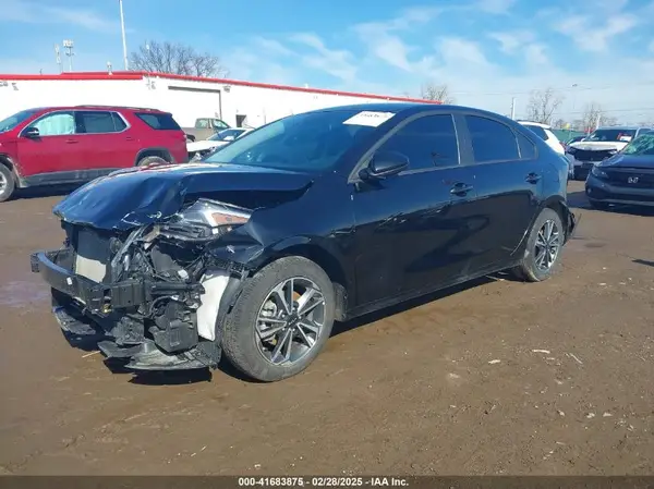 3KPF24AD4PE602270 2023 KIA FORTE - Image 2