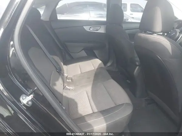 3KPF24AD4PE603287 2023 KIA FORTE - Image 8