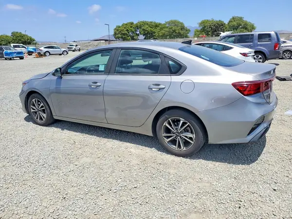 3KPF24AD4PE604424 2023 KIA FORTE - Image 2