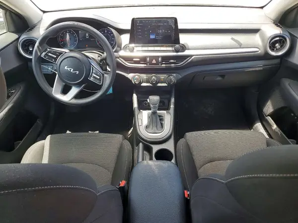 3KPF24AD4PE604424 2023 KIA FORTE - Image 8