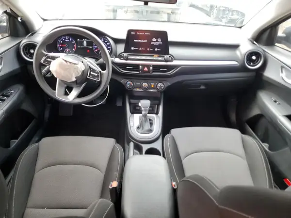 3KPF24AD4PE604861 2023 KIA FORTE - Image 8