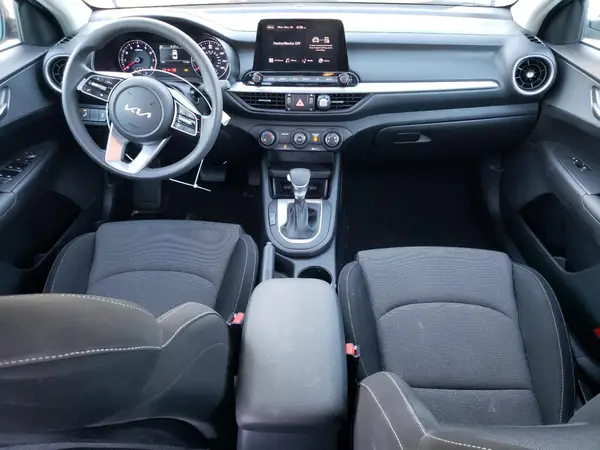 3KPF24AD4PE605105 2023 KIA FORTE - Image 8