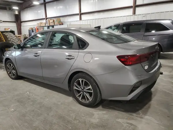3KPF24AD4PE606576 2023 KIA FORTE - Image 2