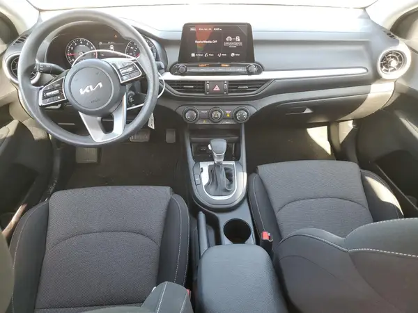 3KPF24AD4PE608277 2023 KIA FORTE - Image 8