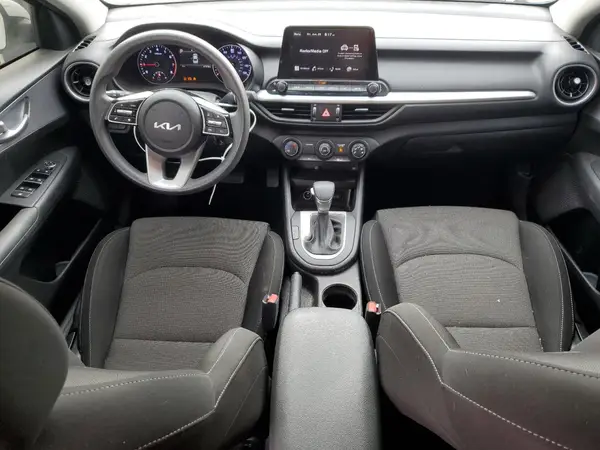 3KPF24AD4PE608957 2023 KIA FORTE - Image 8